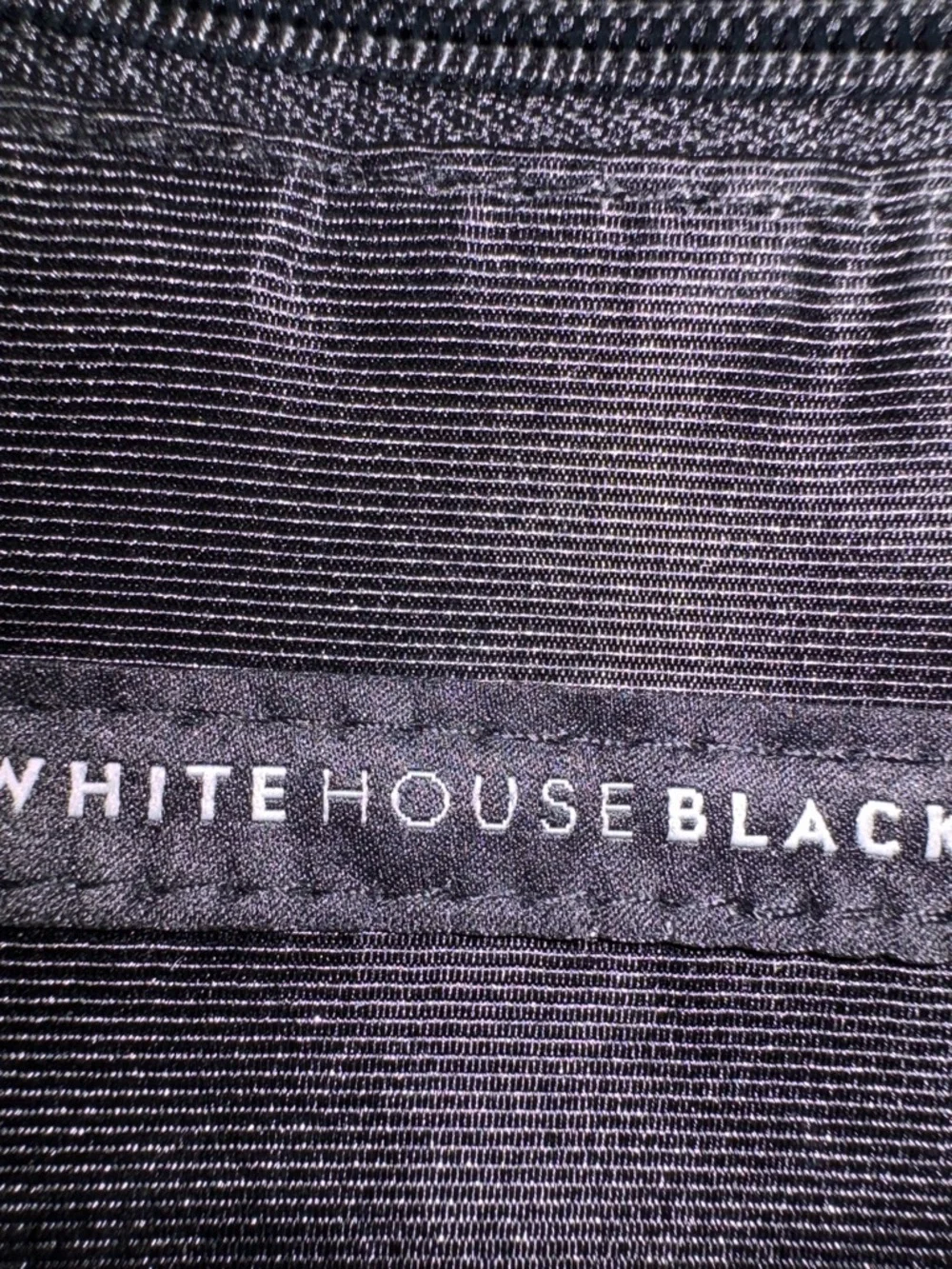 White House Black Market Floral Zip Pouch Clutch in Black, Cream & Pink - Picture 4 of 6